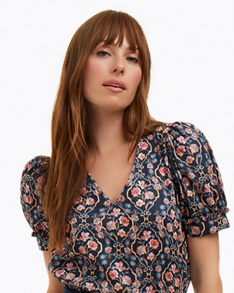Heidi V-Neck Top in Twilight Vines