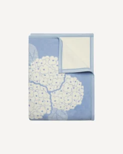 Hydrangeas Bluebell Blanket